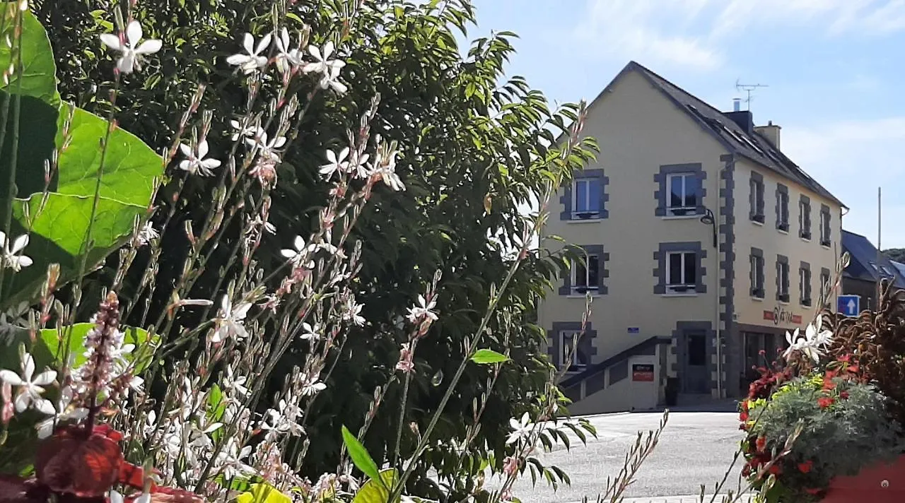 O'Ptit Hotel Treve 2*,